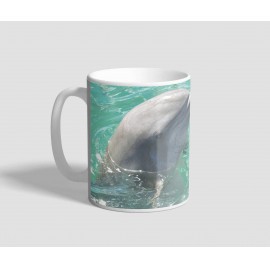 Szerelmes delfineket ábrázoló delfines bögre