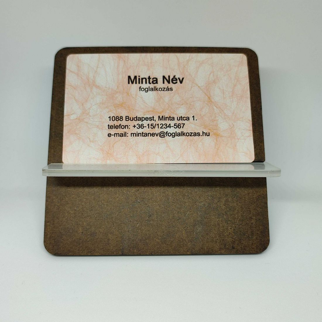 Rózsaszín márványos hátterű fém névjegykártya